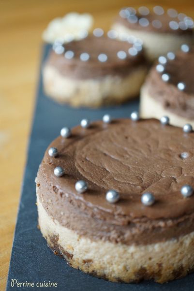 Cheesecake chocolat noir et betterave aux épices