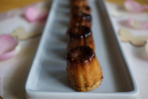 Mini-cannelés à la crème de marrons et pépites de chocolat