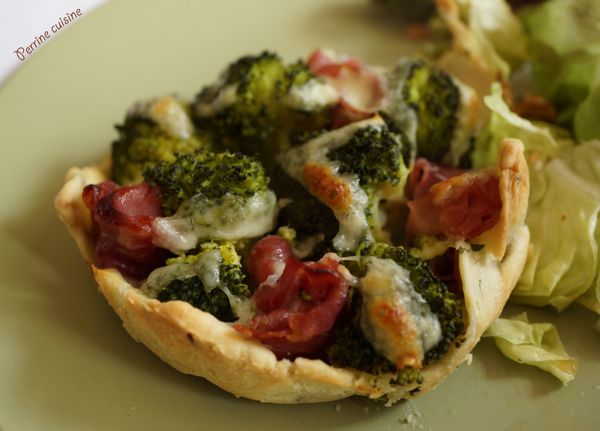 Tartelette aux brocolis, coppa et mozarella