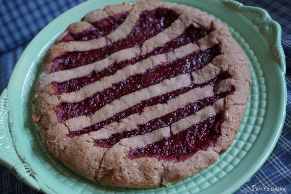 Linzertorte {avec une pointe de noix de coco}