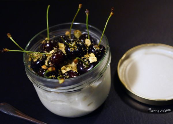 Bocal aux cerises façon tiramisu