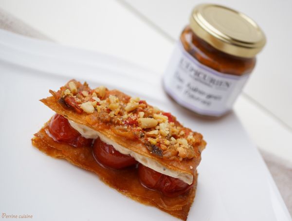 Mille-feuille croustillant aux tomates cerises confites et au duo d’aubergines et poivrons L’Epicurien