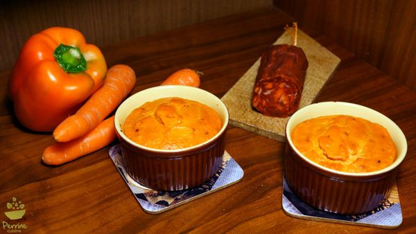 Flan à la carotte, au poivron et au chorizo