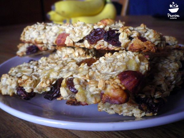 Barres de céréales aux fruits secs et à la banane {et à l'eXOse sucre de raisin}