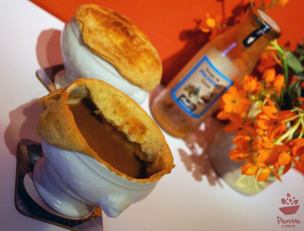 Soupe de poissons feuilletée {pâte feuilletée semi-rapide à la farine de seigle et au safran}