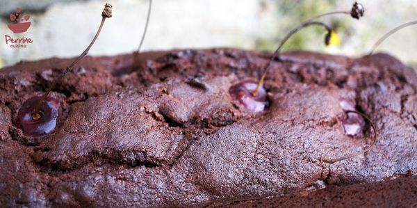 Cake choco-noix aux cerises