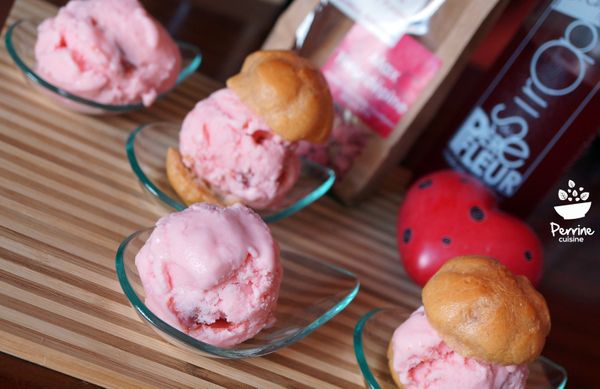 Glace marbrée aux pralines roses {sans sorbetière}