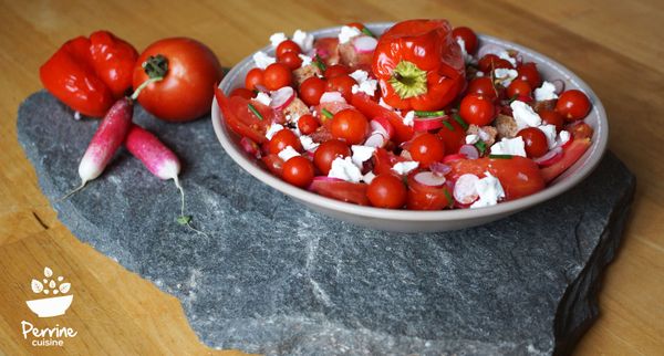 Panzanella ou salade de pain à ma façon et poivron soufflé