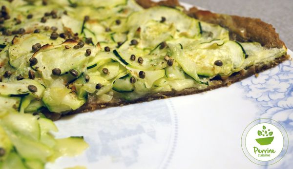 Tarte fine aux courgettes et graines de chanvre {pâte aux Gaudes et au yaourt}