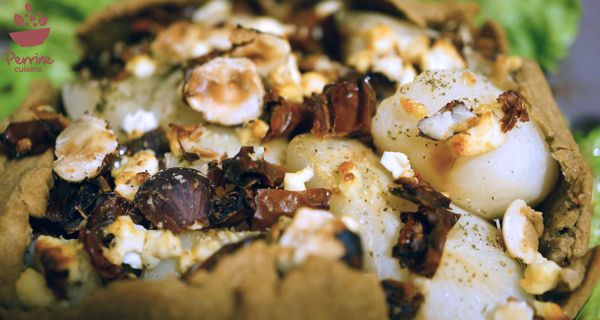 Tarte rustique aux navets, noisettes, feta et tomates séchées