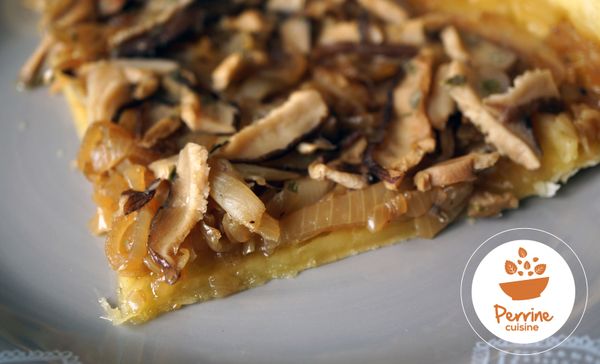 Tarte aux oignons, champignons et huile de cèpe ou de truffe