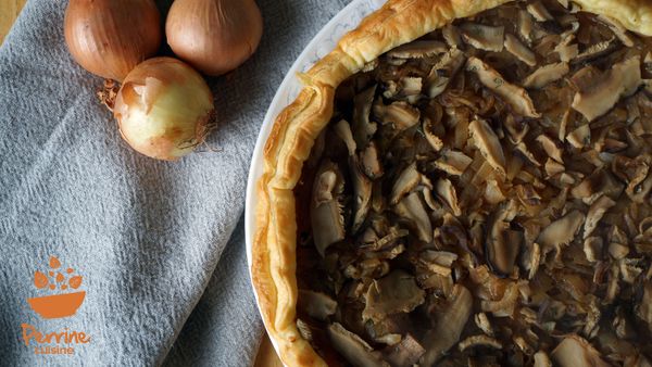 Tarte aux oignons, champignons et huile de cèpe ou de truffe