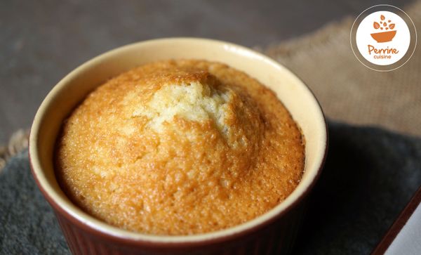 Gâteau coco rhum {eau gazeuse et poudre de coco}