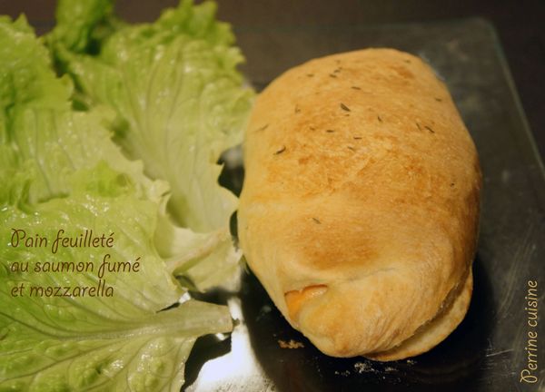 Pain feuilleté au saumon fumé et à la mozarella