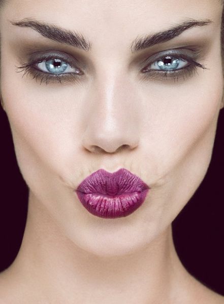 How to Wear Purple Lipstick