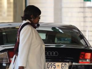 {News} Winnie, Zindzi visit Mandela