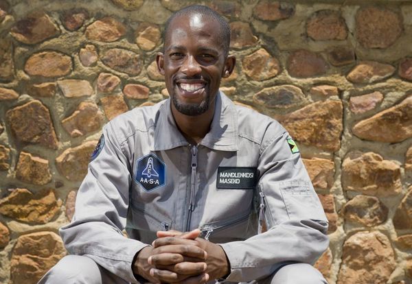 Le sud-africain Mandla Maseko, premier Africain noir dans l'espace