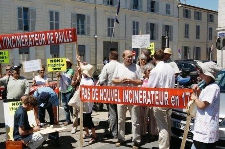 Environnement : les déchets, un sujet brûlant