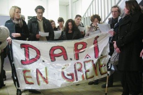 Des éducateurs de la sauvegarde de l'enfance du département en grève
