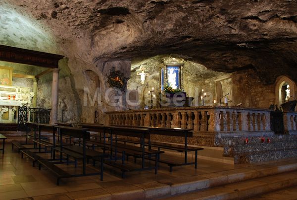 Manfredonia, itinerario tra storia, arte e misteri