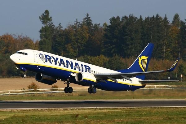 Ryanair, 100.000 voli a 19,99 € per tutta Europa