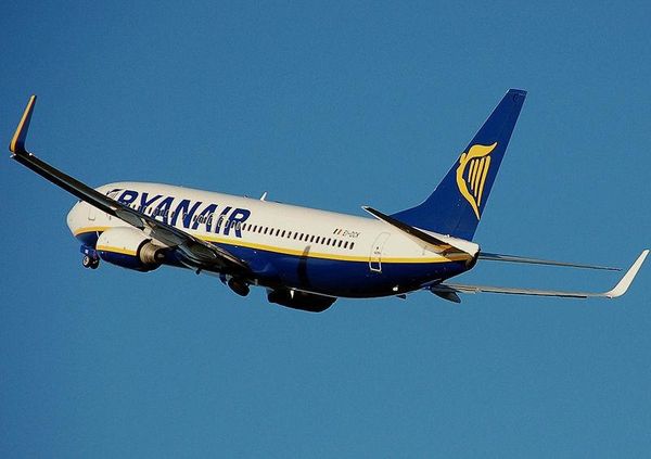 Ryanair, offerta pazzesca voli a 5 € per dicembre