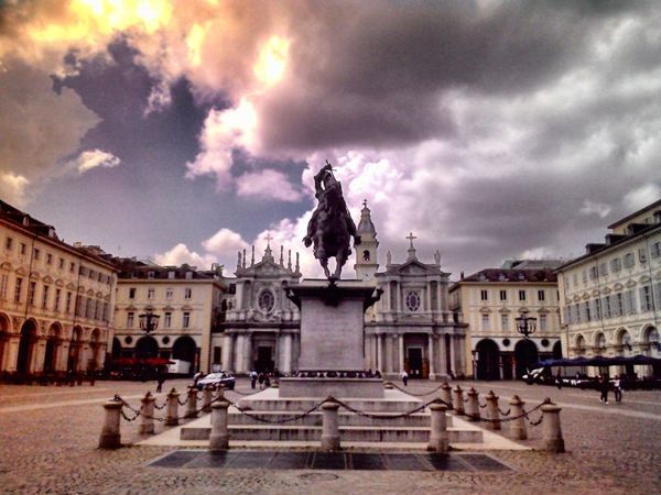 Walk tour della Torino sabauda con Lookals