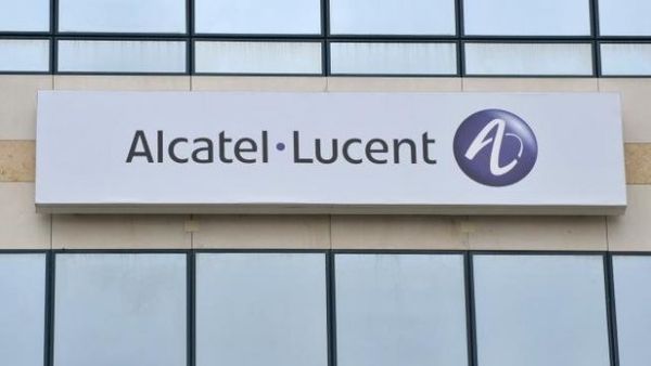 Alcatel-Lucent va supprimer 15.000 emplois dont 900 en France