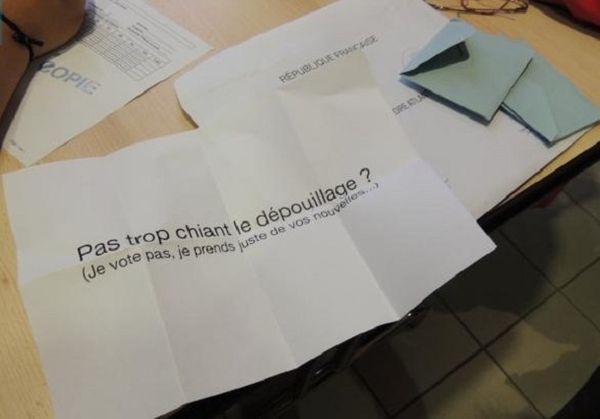 De quoi l'abstention est-elle le nom