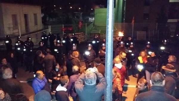 La charge nocturne des CRS chez Nutribio