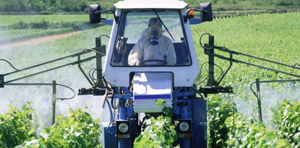 La loi peut-elle obliger les agriculteurs à utiliser des pesticides ?