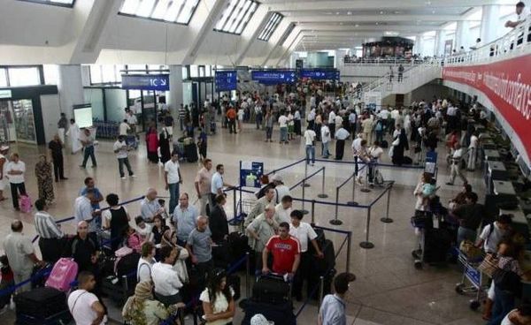 Algérie 1 : Un bobard déclenche une grève sauvage : plusieurs vols internationaux annulés