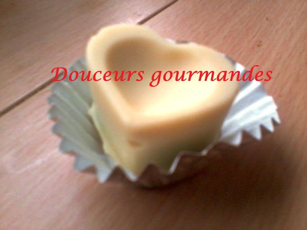 Petits coeurs blancs à l'orange