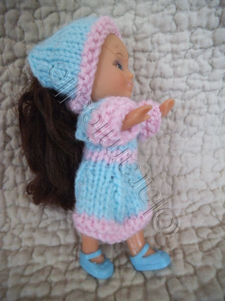 gratuit: tuto pour une mini poupée; robe et fichu