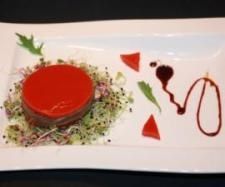 Milhojas de piquillo con mousse de morcilla