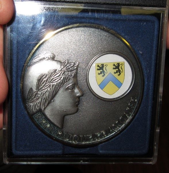 Médaille de la ville de Volgelsheim pour Amandine Petit