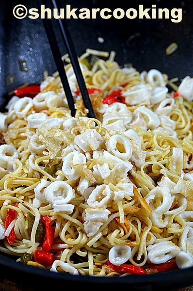 Encornets à l’asiatique et nouilles chinoises