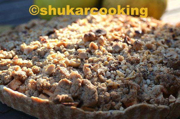 Tarte aux pommes et crumble noisette