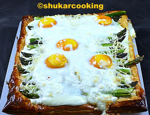 Tarte œufs, asperges et chèvres