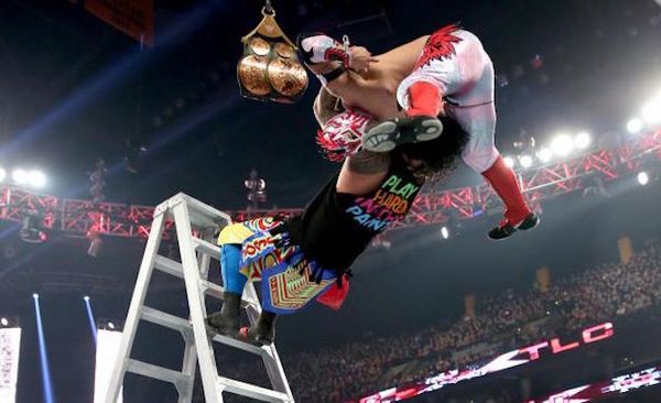 Et le WWE Match de l'année 2015 est...