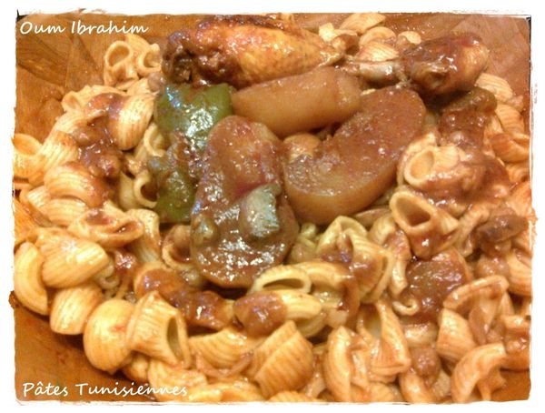Maqrouna bel Salsa ou Pâtes tunisiennes piquantes