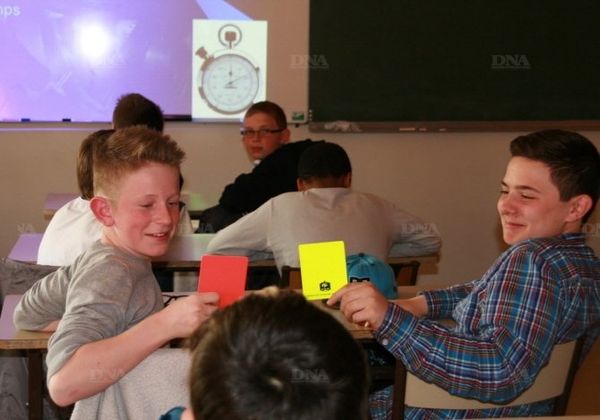 DNA : Sélestat Classes football du collège Beatus Rhenanus Cours d’arbitrage