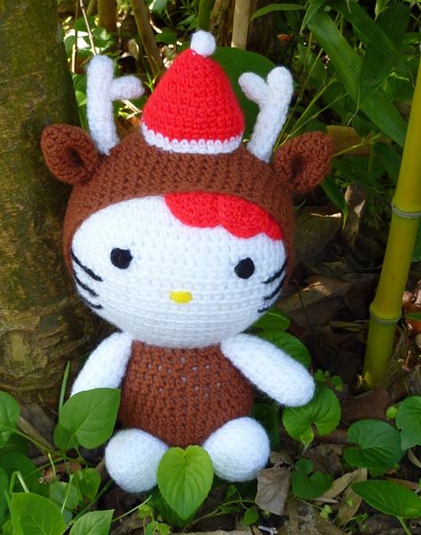 Hello Kitty en costume de renne de Noël