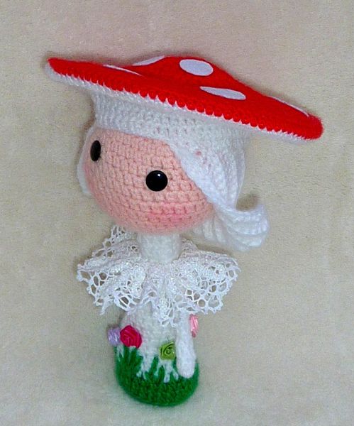Poupée Champignon au crochet