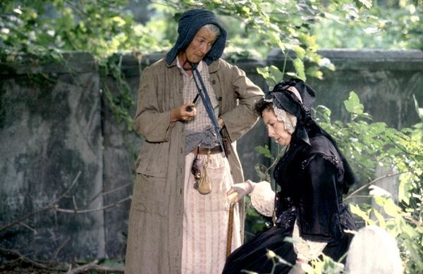 Saison 1 Episode 5 : La malédiction des Lloyd (Old Lady Lloyd)
