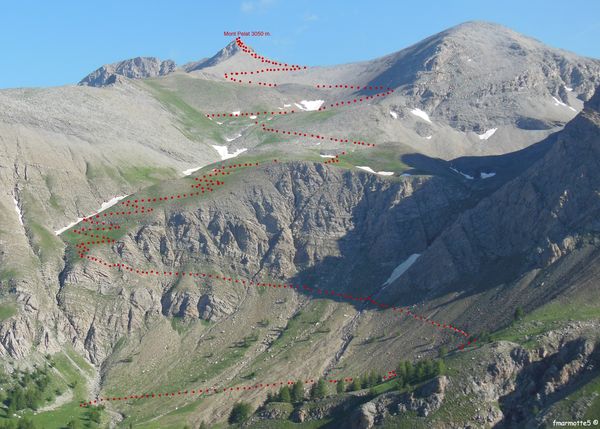 Mont Pelat 3050 mètres, randonnée dans le Mercantour.