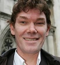 La mère du Pirate des ovnis Gary McKinnon vient d'écrire un livre