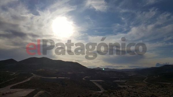 Photo : ovni vert à El Tordillo en Patagonie, Argentine
