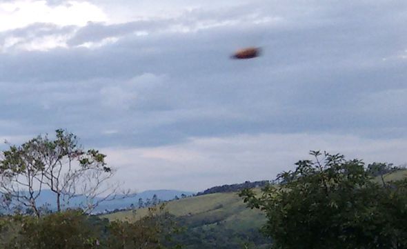 Photo : ovni à Marmel au Brésil le 27 décembre 2015