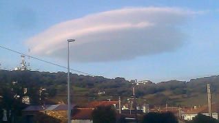 Photo : nuage lenticulaire à Las Veguillas, Espagne.